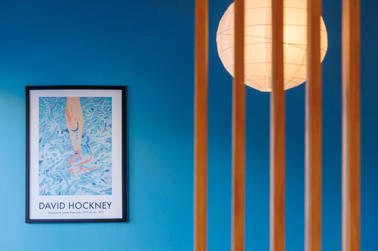 A Pop Of Color By Lovelystay Porto Luaran gambar